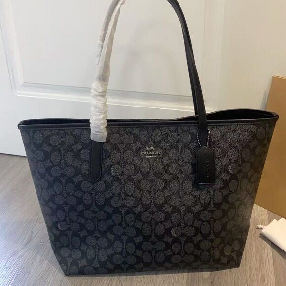 City Tote Bag In Signature Canvas