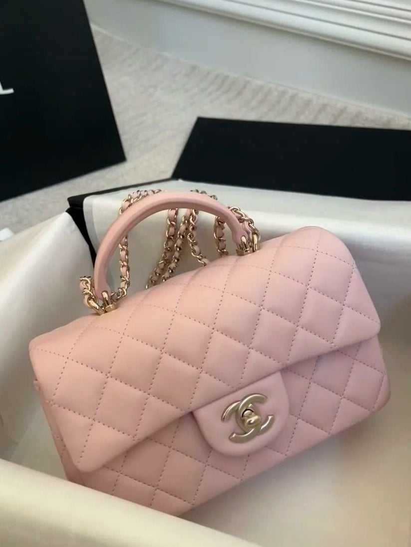 Medium Classic Double Flap Bag Light Pink Caviar Light Gold Hardware